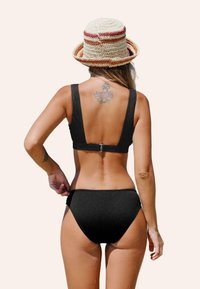 Cupshe SET RÜCKENFREI CUT OUT ZWEITEILIGER  - Bikini - solid black