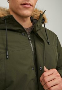 Jack & Jones Zimní kabát - mottled olive