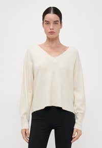 Vero Moda Tall VMJUPITER  mleczny