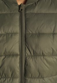 ONLY Allvädersjacka - khaki