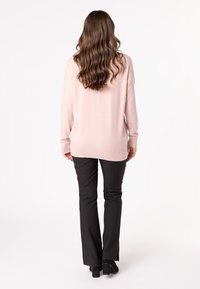 QUIOSQUE - Sweter