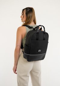 Johnny Urban FAHRRADTASCHE JONA MEDIUM BIKE - Rucsac - schwarz