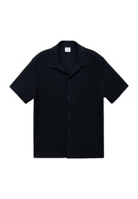 Cămașă neagră cu mânecă scurtă, realizată dintr-un material neted, având un guler cu decupaj, închidere cu nasturi și o croială lejeră. Design minimalist fără modele.