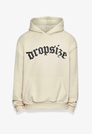Crème-kleurige hoodie van zacht materiaal, met een voorzak in kangoeroe-stijl en zwarte gestileerde tekst "dropsize" op de borst.