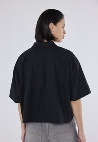 YOURTURN by Zalando UNISEX - Krekls - black