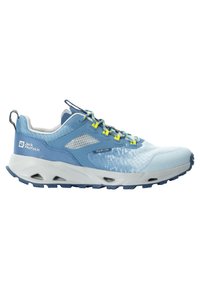 Scarpa sportiva blu chiaro con materiali in rete e tessuto, tomaia testurizzata, punta rinforzata, accenti gialli vivaci e suola bianca imbottita.