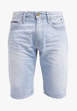 Lyseblå denimshorts med klassisk fem-lommer design, knaplukning og subtil falmning for en brugt tekstur.