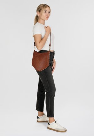 Campomaggi MALACHITE - Borsa a mano - cognac