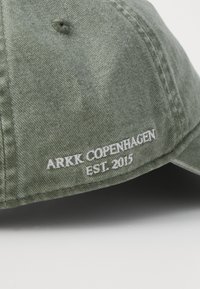 ARKK Copenhagen WASHED VINTAGE UNISEX - Cap - vintage sage