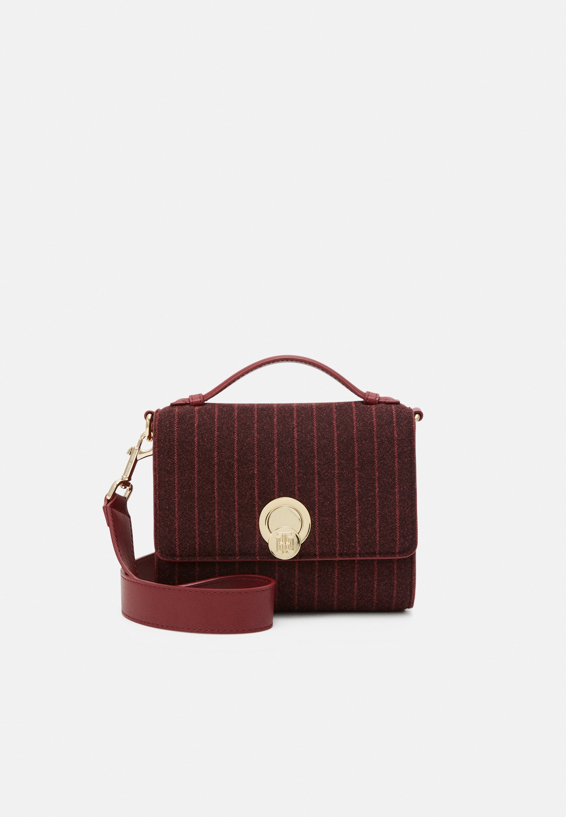 red bag tommy hilfiger