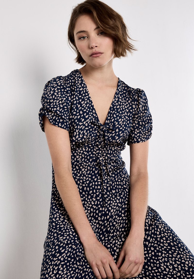 Apricot Day dress navy/dark blue Zalando