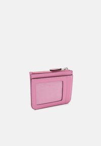 COACH ESSENTIAL MINI ID CARD CASE IN SIGNATURE CANVAS - Peněženka - vivid pink
