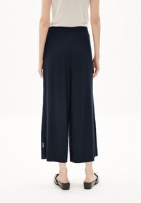 ARMEDANGELS KAARO LINO - Broek - night sky