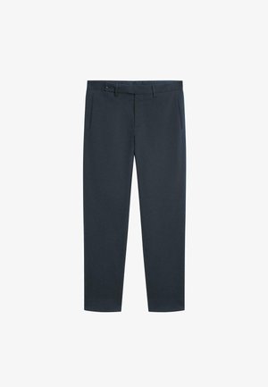 Dunkelblaue Hose mit flacher Vorderseite, seitlichen Taschen und geradem Schnitt, aus einem glatten Stoff mit minimaler Textur.