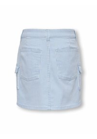 Gestreepte denim rok in lichtblauw en wit. Voorzien van twee achterzakken en een rechte snit. Het materiaal toont opvallende verticale strepen.