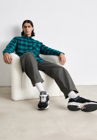 Lacoste STORM - Tenisky - black/dark grey