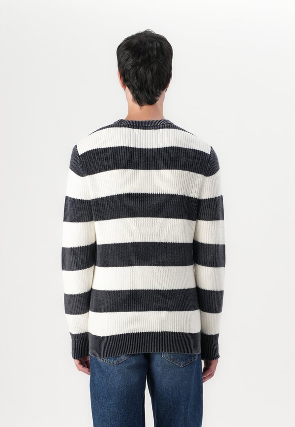 HERBIE RIBBED WASHED SWEATE - Jumper4