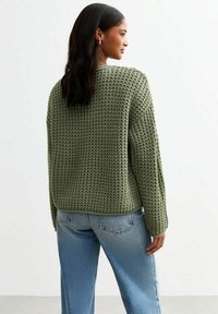 New Look MOSS STITCH CREW-NECK  - Stickad tröja - olive