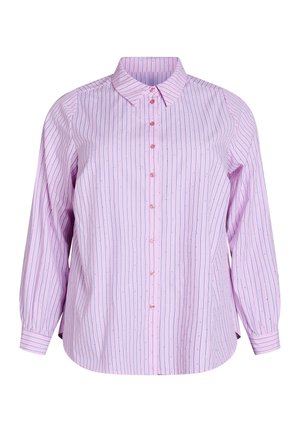 Světle fialová košile s dlouhým rukávem, vertikální bílé a modré pruhy, měkká látka, zapínání na knoflíky vpředu a jedna kapsa na levé straně.