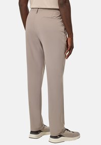 Boggi Milano STRETCH - Hlače chino - mud