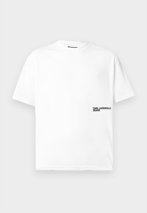 Hvit bomulls-T-skjorte med rund hals, korte ermer og trykt "KARL LAGERFELD JEANS"-logo i svart på venstre bryst.