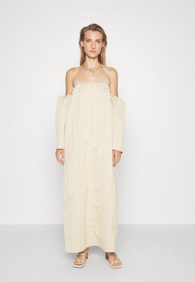 By Malene Birger EXCLUSIVE AIA - Alkalmi viselet - pearl