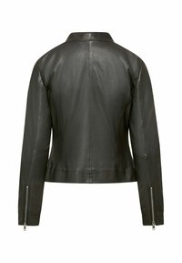 Giubbotto in pelle nera con design aderente, colletto alla mandarino, maniche lunghe e dettagli con zip sui polsini. Texture liscia, senza decorazioni.