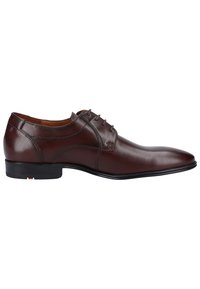 Braune Lederdressschuhe mit spitzer Zehenform, fünf Ösen zum Schnüren, glatter Textur, dezenten Nähten und einer schwarzen Sohle mit rotem Akzent.