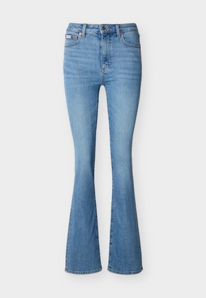 Lichtblauwe denim jeans met een hoge taille, een lichte uitlopende pijp aan de onderkant en standaard vijfzakkenmodel.
