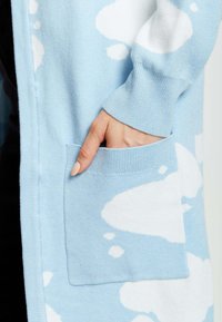 Liquorish CLOUD PATTERN - Cardigan - blue
