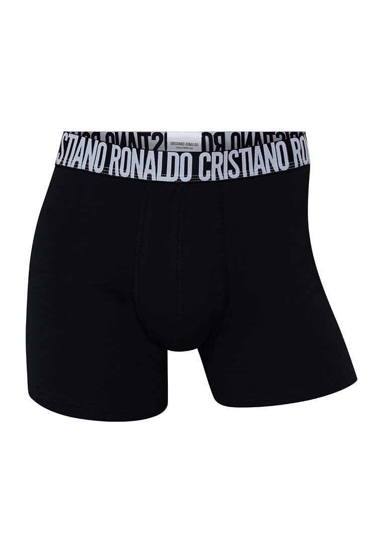 Boxer shorts negros de ajuste ceñido, con una amplia banda elástica que lleva el texto "Cristiano Ronaldo" en blanco. Fabricados con un tejido suave y con una textura lisa.