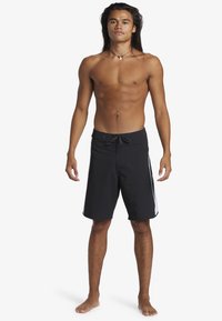 Quiksilver SURFSILK HOLMES 20  - Plavecké šortky - black