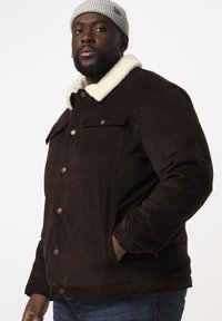 STHUGE Light jacket - dark brown