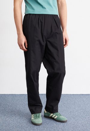 BRUSHED SKATE PANT - Stoffhose - black