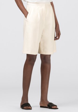 Shorts - cream
