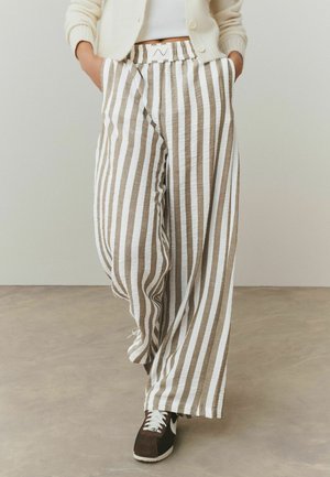 PETITE FIT - PULL ON WIDE LEG  - Pantaloni - ecru brown stripe