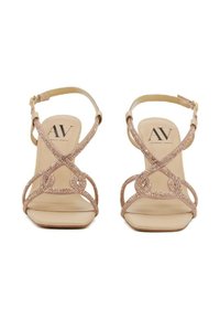 Sandali con tacco alto in rosé, con cinturini incrociati e decorati con strass. Punta aperta e cinturino alla caviglia per una vestibilità sicura. Superficie in pelle liscia.