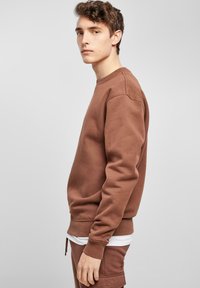Urban Classics CREWNECK  - Sportska majica - bark