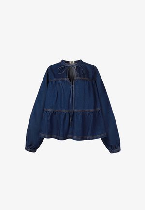 Donkerblauwe denim blouse met een geraffineerd ontwerp, ronde halslijn, verstelbare strik en lange mouwen met elastische manchetten. Bevat gelaagdheid.