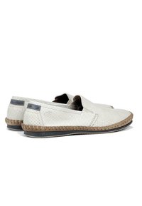 Fluchos 8674 - Zapatos sin cordones - white