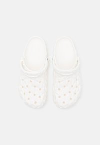 Crocs CLASSIC GEOMETRIC UNISEX - Baseino šlepetės - white