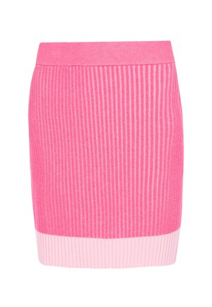 Bordázott kötött miniszoknya élénk rózsaszínben, váltakozó világos és sötét csíkokkal, a szegélyén sima, világos rózsaszín szalaggal.