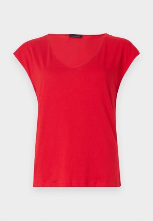 Röd kortärmad T-shirt med V-ringning, tillverkad av mjukt tyg. Har en avslappnad passform med en slät yta och ren sömnad längs fållen.