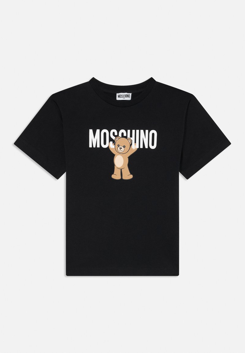 Camiseta de algodón negra con un gráfico de un oso de dibujos animados y el logo "Moschino" en texto blanco en negrita. Mangas cortas y cuello redondo.