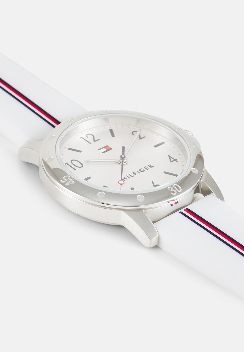 tommy hilfiger watch junior