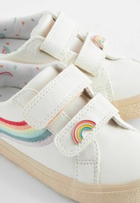 Next RAINBOW FIT - Chaussures premiers pas - white