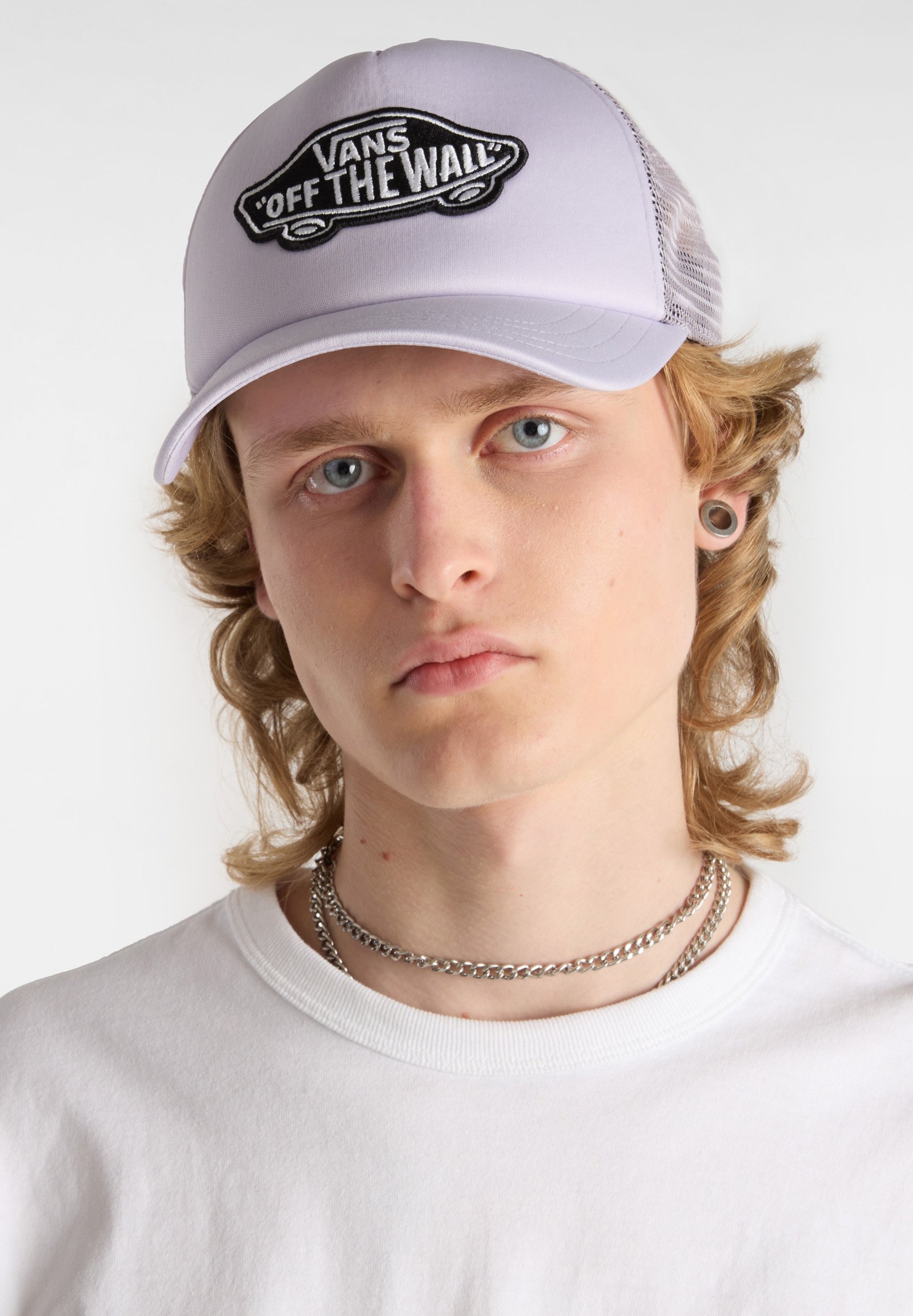 Vans CLASSIC PATCH CURVED BILL TRUCKER Gorra cosmic sky/morado