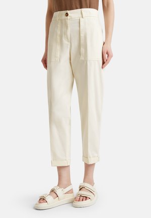 WITH ROLL-UP - Trousers - white