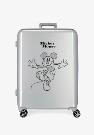 Maleta rígida plateada con cuatro ruedas, con un dibujo de Mickey Mouse saltando y el texto "Mickey Mouse" arriba.