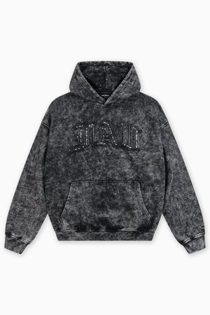 Svart acid-wash hettegenser med frontlomme og hette, prydet med hevet gotisk stilbokstaver "HAV" utsmykket med små nagler på brystet.